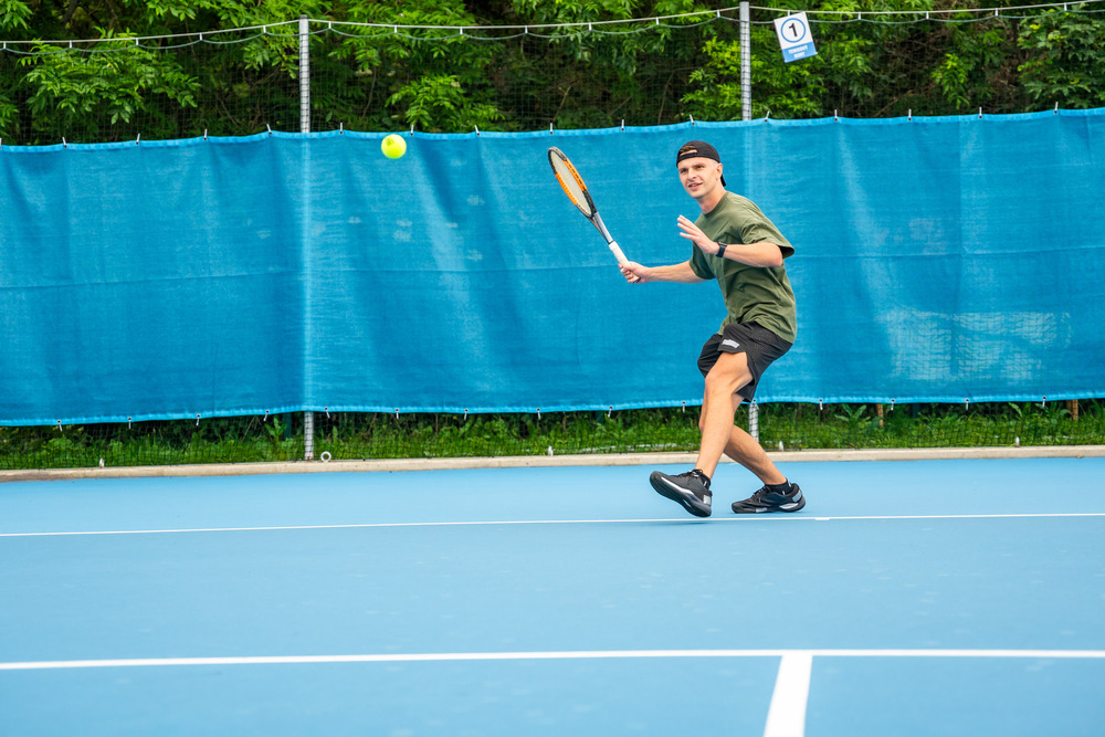 professional-male-tennis-player-playing-the-tennis-2024-08-09-02-30-32-utc (1)